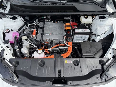 Used 2026 Toyota bZ FWD image 31