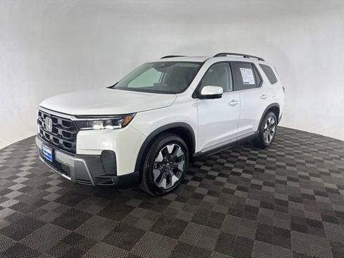 Certified 2026 Honda Pilot Elite image 4