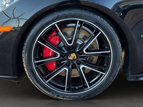 Used 2020 Porsche Panamera GTS image 21