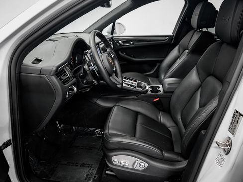 Used 2022 Porsche Macan GTS AWD/4WD image 20