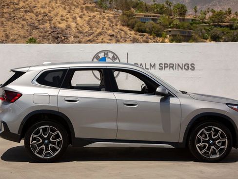 Certified 2025 BMW X1 xDrive28i w/ Convenience Package AWD/4WD image 6