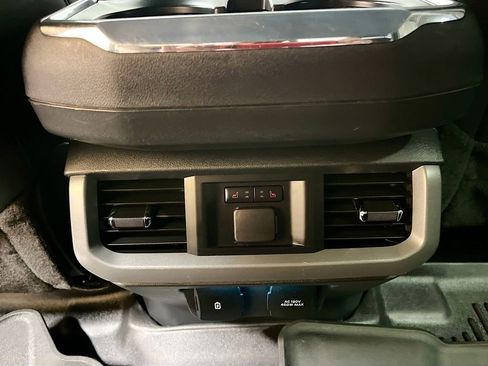 Used 2022 Ford F150 Lariat w/ Equipment Group 502A High AWD/4WD image 26
