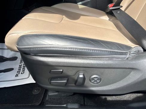 Certified 2023 Hyundai Santa Fe Limited FWD image 14