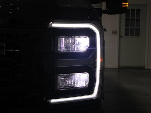 New 2026 Ford F250 Lariat w/ Black Appearance Package image 58