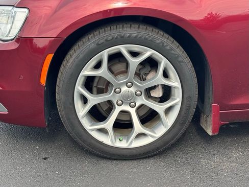 Used 2017 Chrysler 300 C Platinum w/ Safetytec Plus Group RWD image 11
