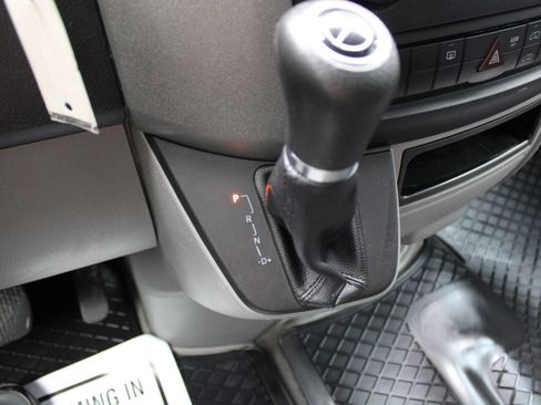 Used 2016 Mercedes-Benz Sprinter 2500 image 13