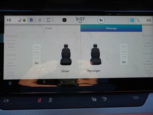 Used 2024 Jeep Wagoneer Launch Edition image 30