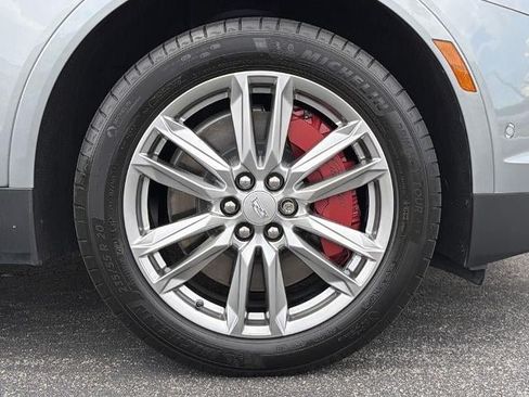 Certified 2023 Cadillac XT5 Sportv w/ Technology Package AWD/4WD image 12