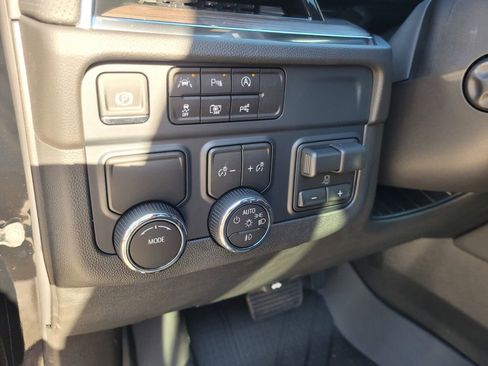 New 2026 Chevrolet Suburban Premier w/ Sun And Tow Package image 31