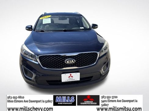 Used 2017 Kia Sorento FWD w/ LX Convenience Package image 8