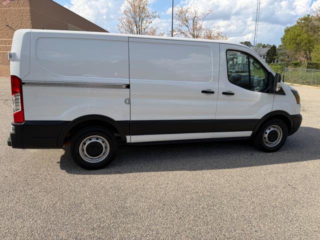 Used 2019 Ford Transit 150 130 Low Roof RWD image 37