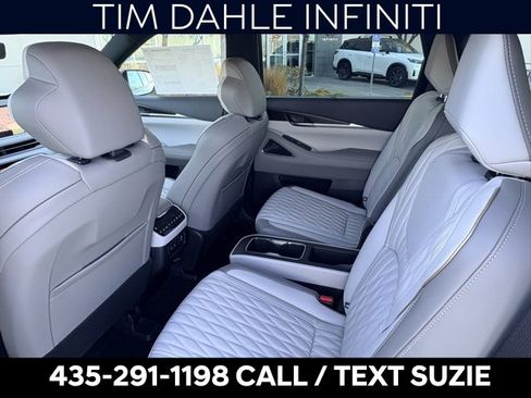 New 2026 INFINITI QX60 Autograph w/ Dark Cargo Package image 13