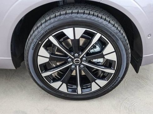 Used 2026 Volvo XC60 B5 Plus w/ Climate Package PRO AWD/4WD image 16