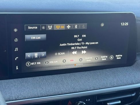 Certified 2025 Nissan Kicks SV image 30