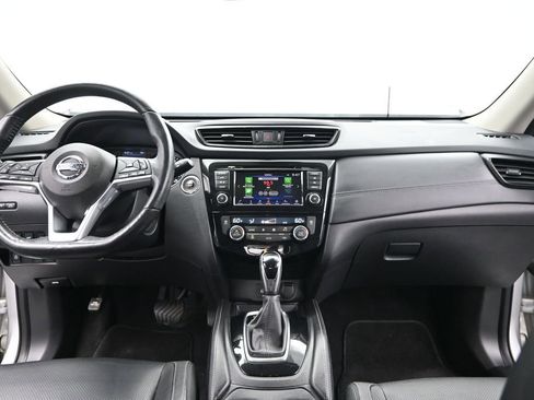 Used 2018 Nissan Rogue SL FWD image 28