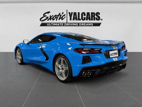 Used 2023 Chevrolet Corvette Stingray Premium Cpe w/ Stealth Interior Trim Package RWD image 3