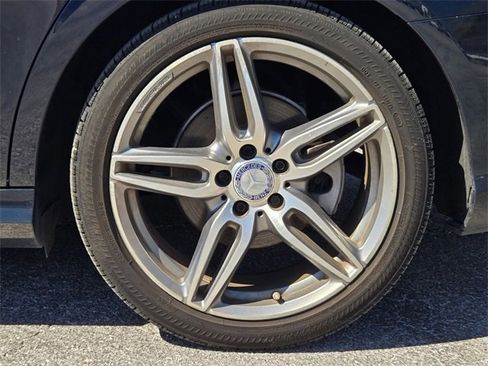 Used 2017 Mercedes-Benz E 300 image 6