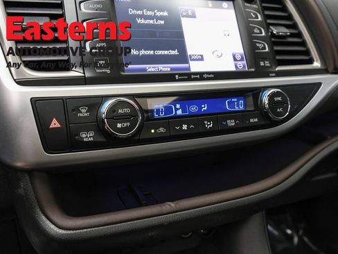Used 2019 Toyota Highlander Limited Platinum AWD/4WD image 20