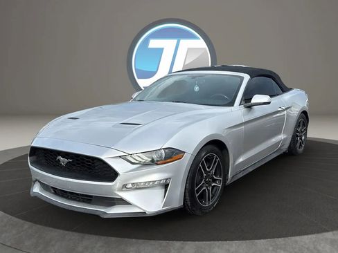Used 2018 Ford Mustang Premium image 16