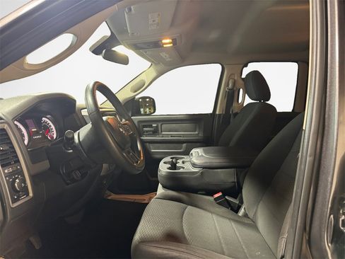 Used 2019 RAM 1500 Express w/ Express Value Package image 12