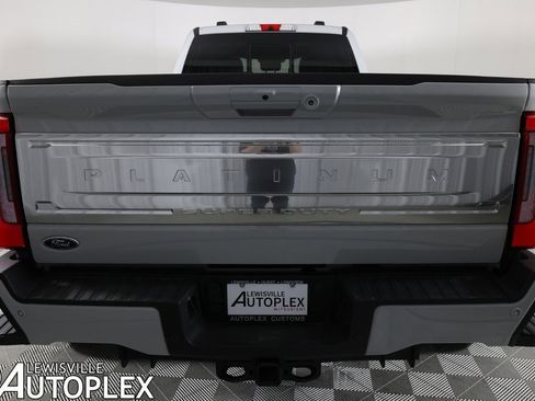 Used 2025 Ford F350 Platinum w/ Platinum Plus Package image 6