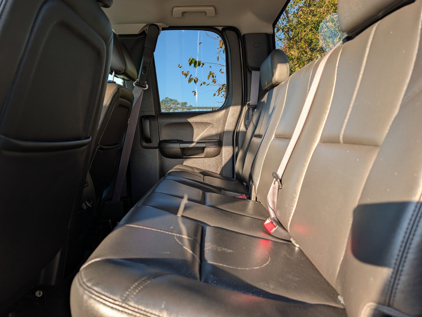Used 2013 Chevrolet Silverado 2500 LTZ w/ Suspension Package, Off-Road RWD image 21