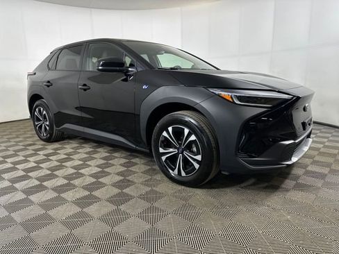 Used 2023 Subaru Solterra AWD image 2