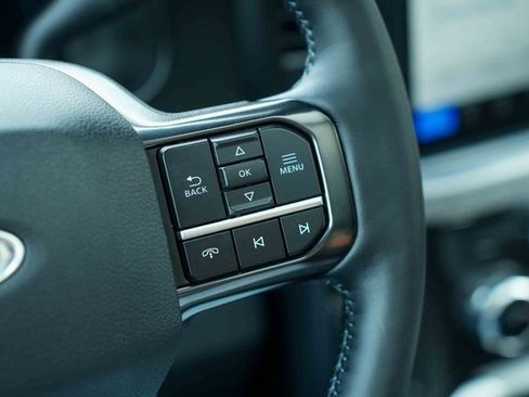 Used 2025 Ford F450 Platinum image 34