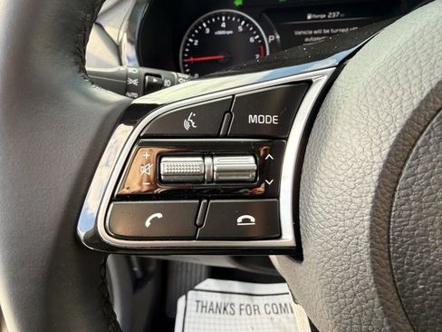 Used 2021 Kia Seltos SX w/ SX Sunroof Package image 18