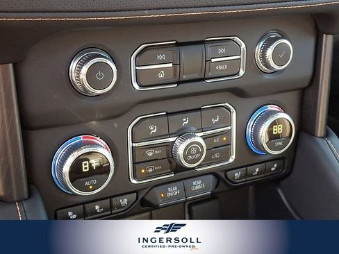 Used 2024 GMC Yukon XL AT4 image 21