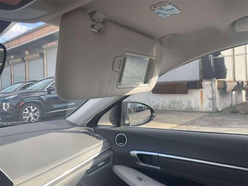 Used 2023 Hyundai Sonata Limited image 33