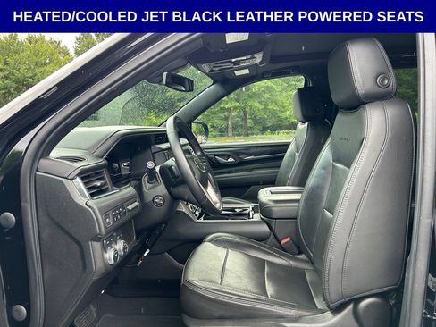 Used 2022 GMC Yukon Denali AWD/4WD image 5