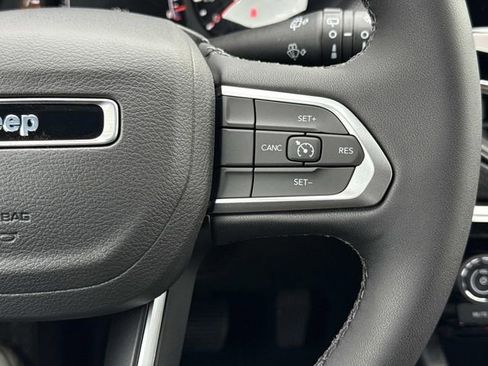 New 2026 Jeep Compass Latitude AWD/4WD image 7