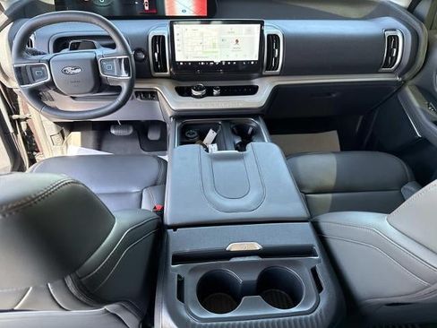 Used 2025 Ford Expedition Max Active AWD/4WD image 19