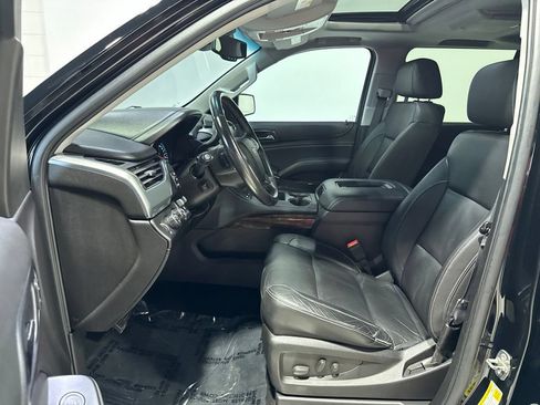 Used 2016 Chevrolet Suburban LT AWD/4WD image 23