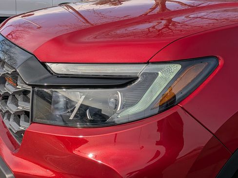 Used 2023 Honda Passport TrailSport image 12