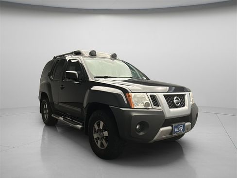 Used 2011 Nissan Xterra PRO-4X image 1