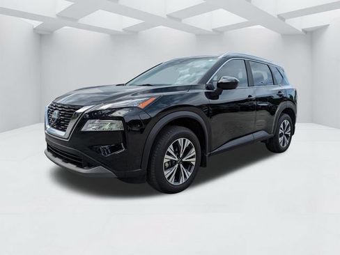 Used 2023 Nissan Rogue SV w/ SV Premium B Package FWD image 10