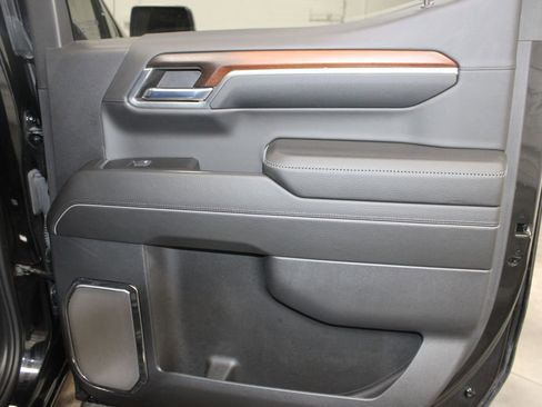 Used 2024 GMC Sierra 1500 Denali AWD/4WD image 35