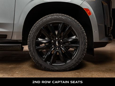 Used 2023 Cadillac Escalade ESV Sport Platinum image 11