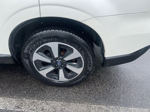 Used 2018 Subaru Forester 2.5i Limited AWD/4WD image 11