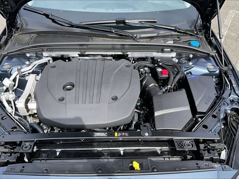 New 2026 Volvo V60 B5 Cross Country Plus w/ Protection Package Premier AWD/4WD image 12