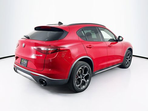 Used 2023 Alfa Romeo Stelvio Ti image 9