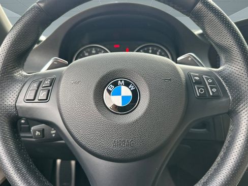 Used 2013 BMW 335i Convertible image 16