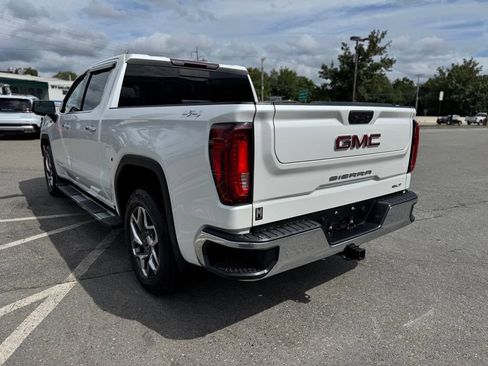 Used 2023 GMC Sierra 1500 SLT w/ SLT Premium Package AWD/4WD image 4