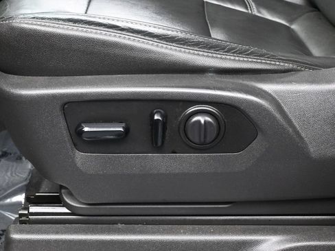Used 2019 Chevrolet Silverado 1500 LT w/ All-Star Edition AWD/4WD image 12