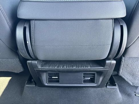 Certified 2022 Chevrolet Silverado 1500 Custom AWD/4WD image 24