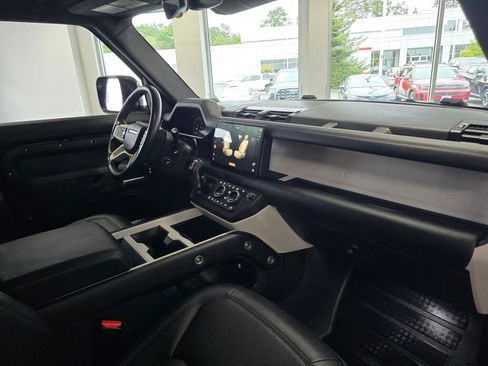 Used 2025 Land Rover Defender 110 S AWD/4WD image 45