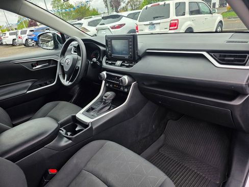 Used 2021 Toyota RAV4 XLE w/ XLE Grade Weather Package image 23