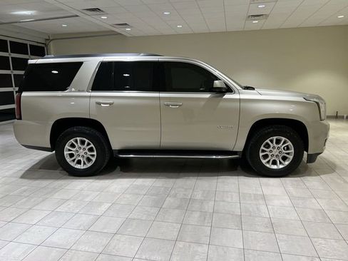 Used 2017 GMC Yukon SLT w/ Open Road Package AWD/4WD image 6